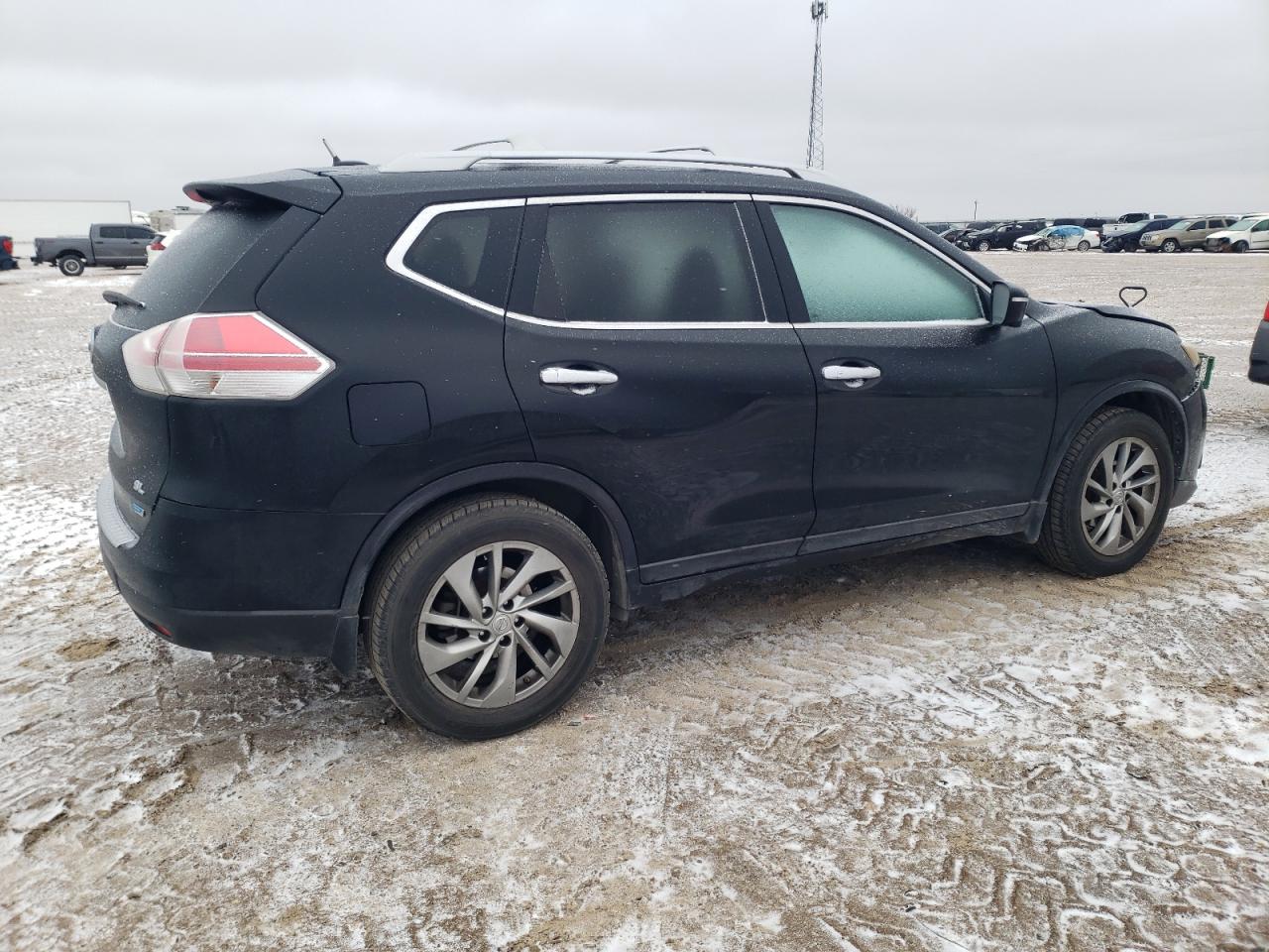 2014 Nissan Rogue - Image 3