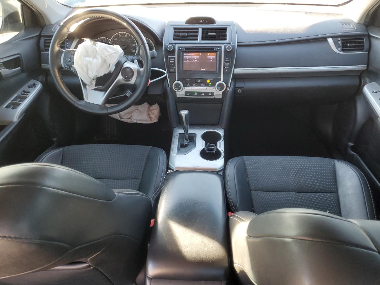 2014 Toyota Camry - Image 8