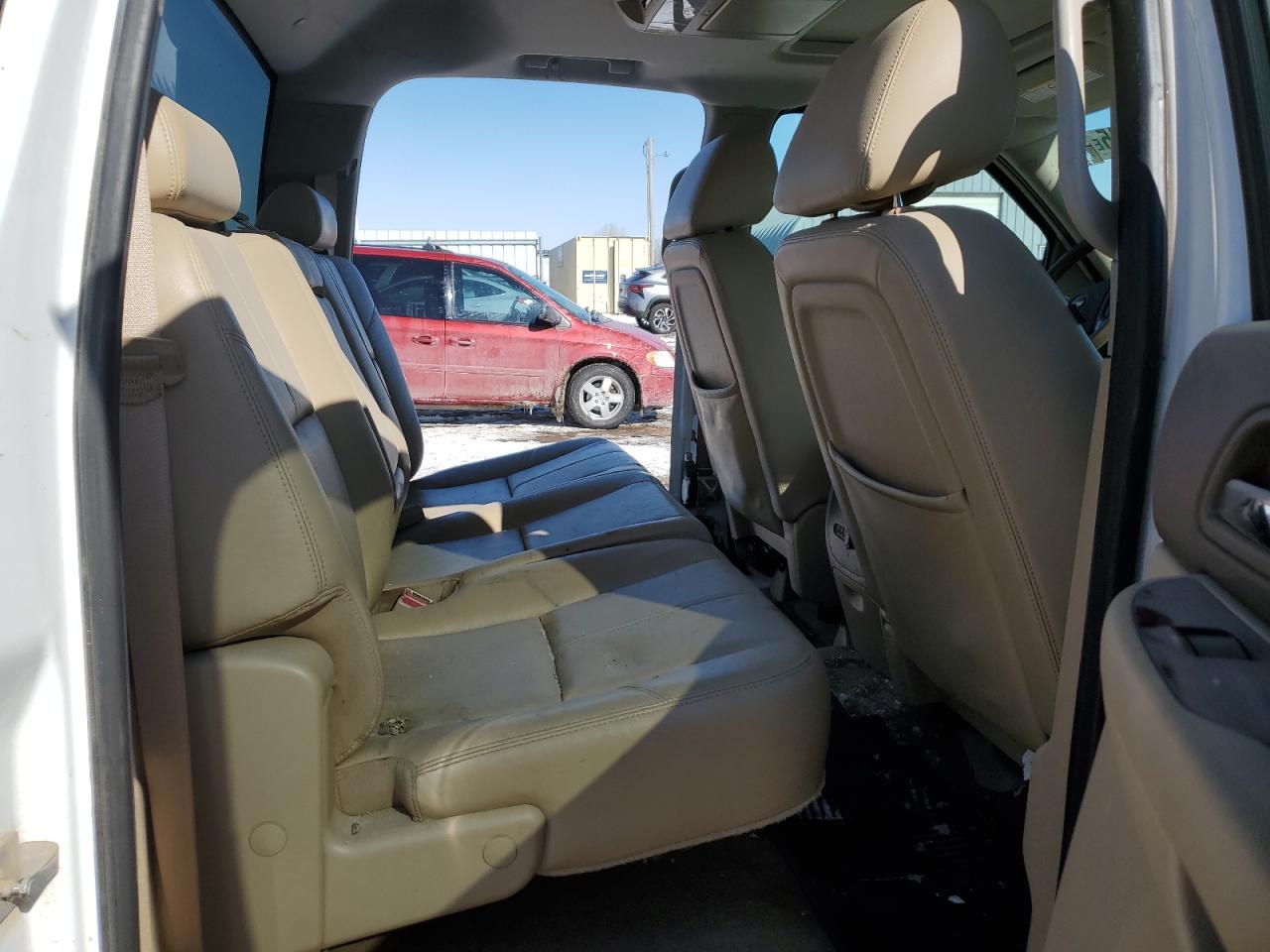 2011 Chevrolet Silverado - Image 10