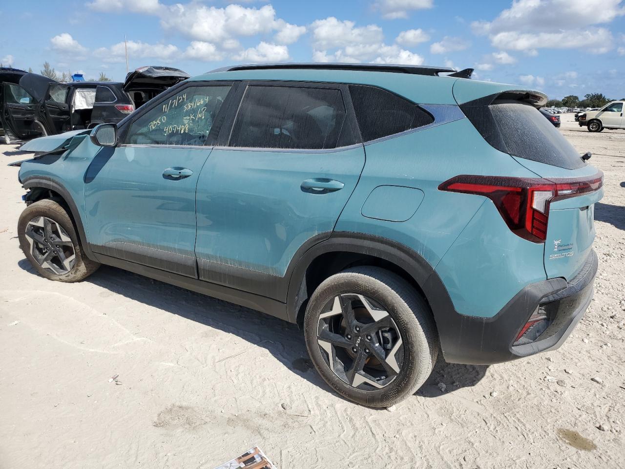 2024 Kia Seltos - Image 2
