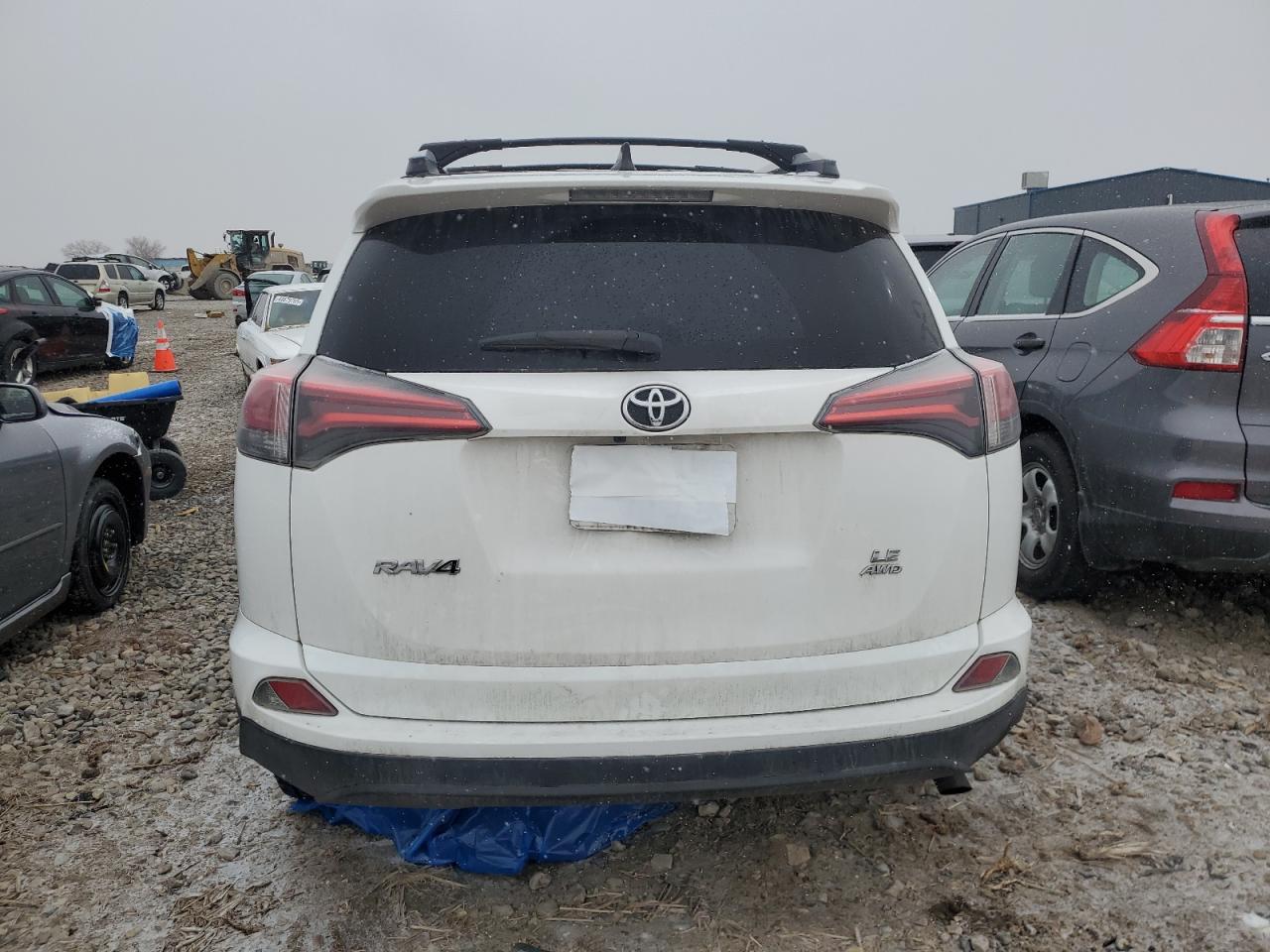 2016 Toyota RAV 4 - Image 6