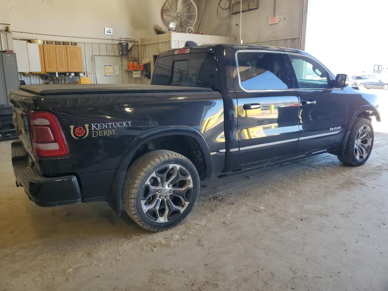 2019 RAM 1500 - Image 3