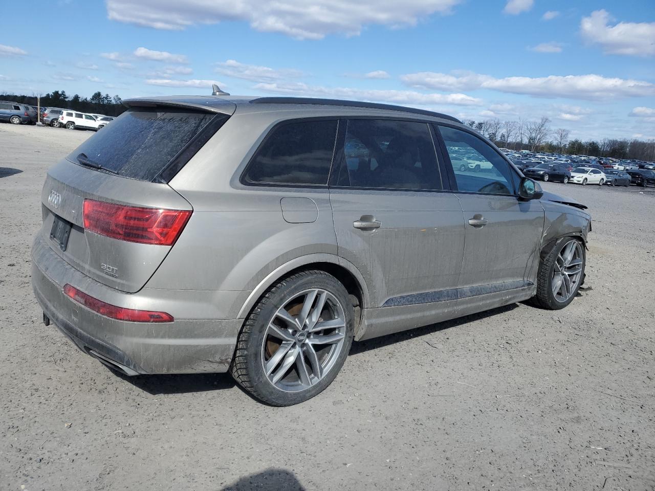 WA1VAAF72HD052984 Audi Q7 2017. Фото: 2