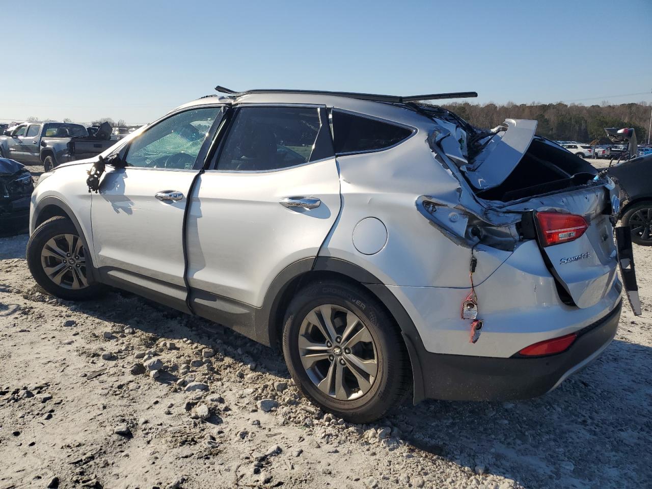 2014 Hyundai Santa Fe - Image 2