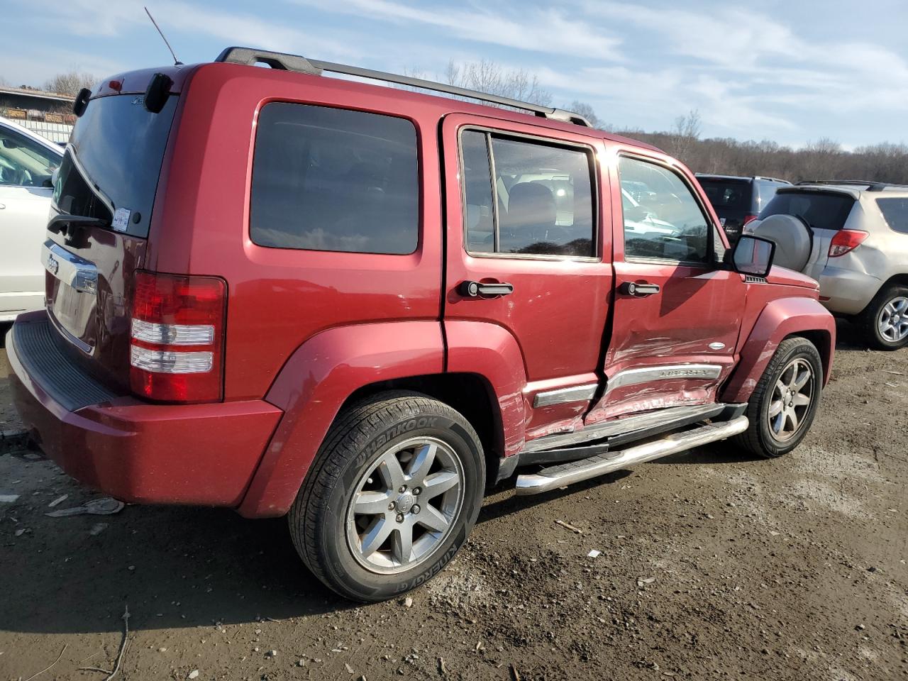 2012 Jeep Liberty (North America) - Image 3