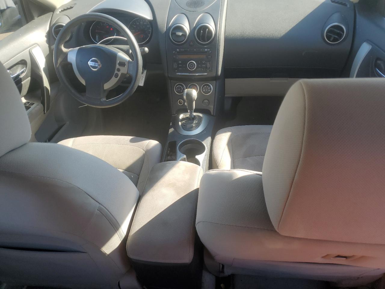 2011 Nissan Rogue - Image 8