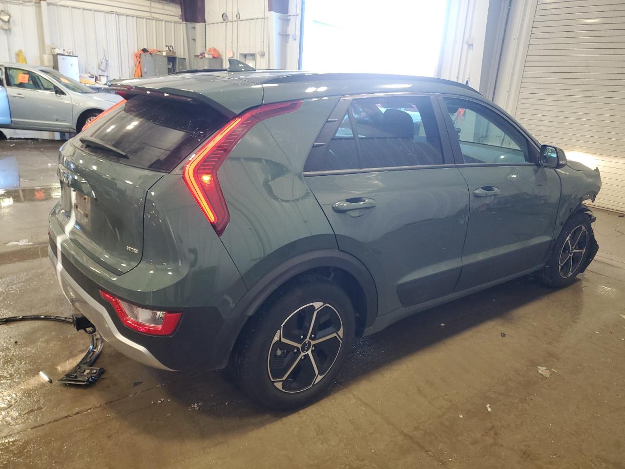 2023 Kia Niro - Image 3