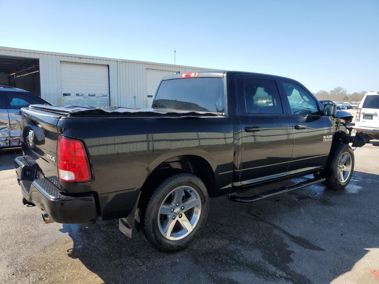 2015 RAM 1500 - Image 3