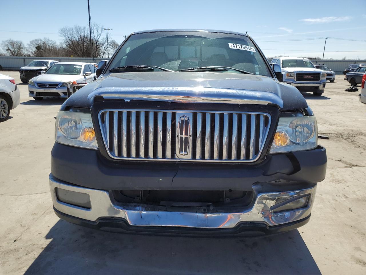 2006 Lincoln Mark LT - Image 5