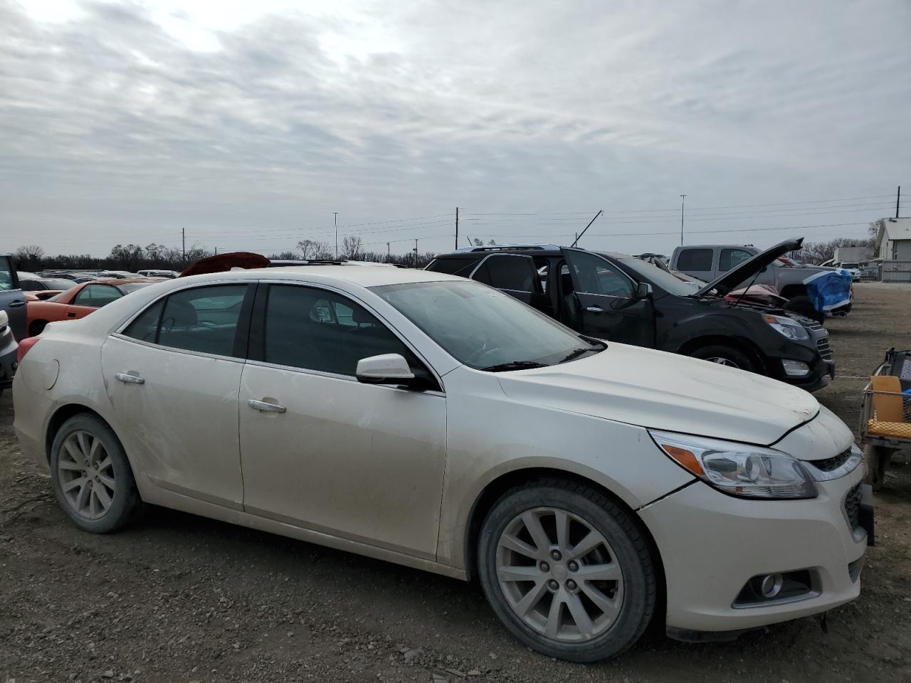 2014 Chevrolet Malibu - Image 4