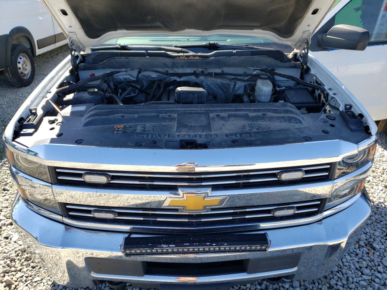 2018 Chevrolet Silverado - Image 11