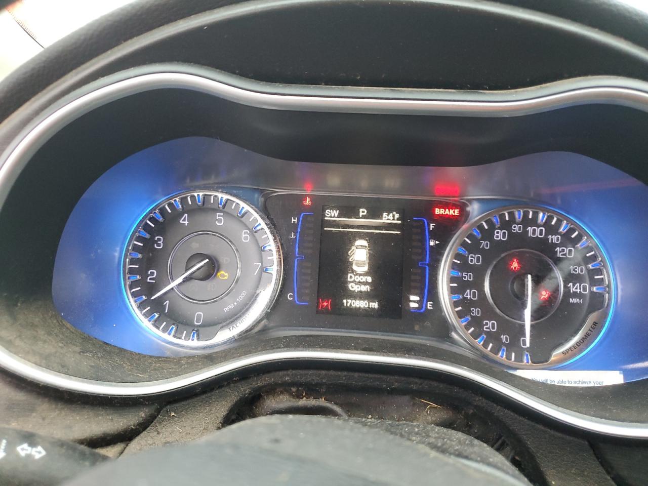 2015 Chrysler 200 - Image 9
