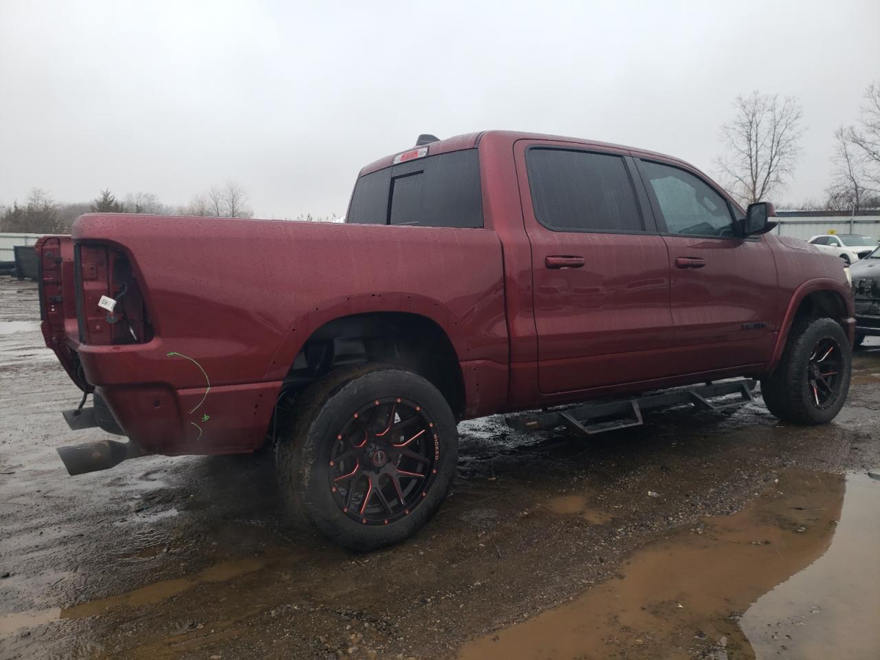 2021 RAM 1500 - Image 3