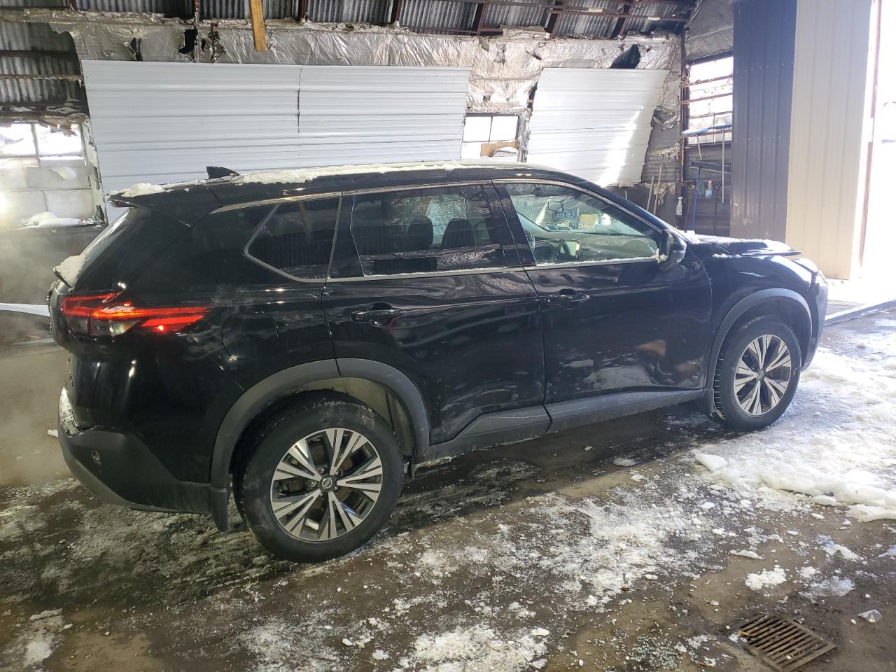 2021 Nissan Rogue - Image 3