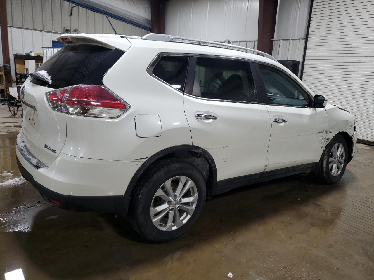 2016 Nissan Rogue - Image 3