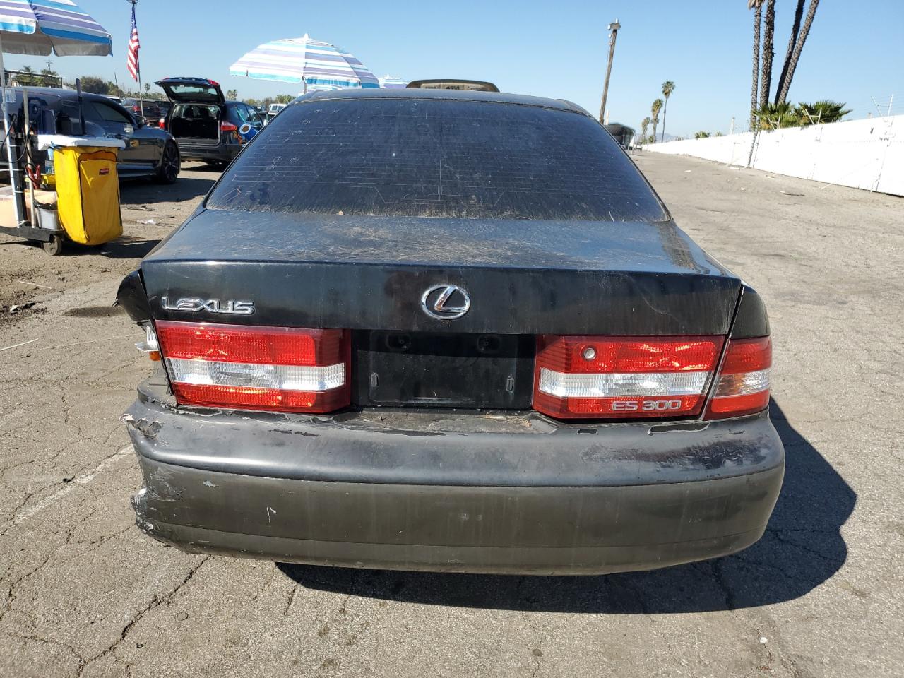 2000 Lexus ES - Image 6