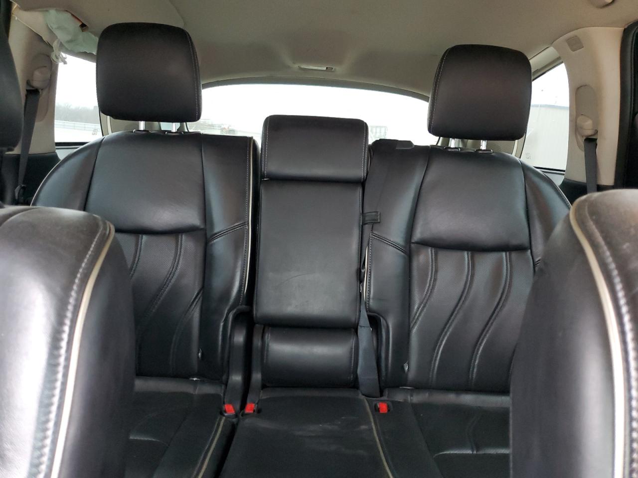 2016 Infiniti QX60 - Image 10