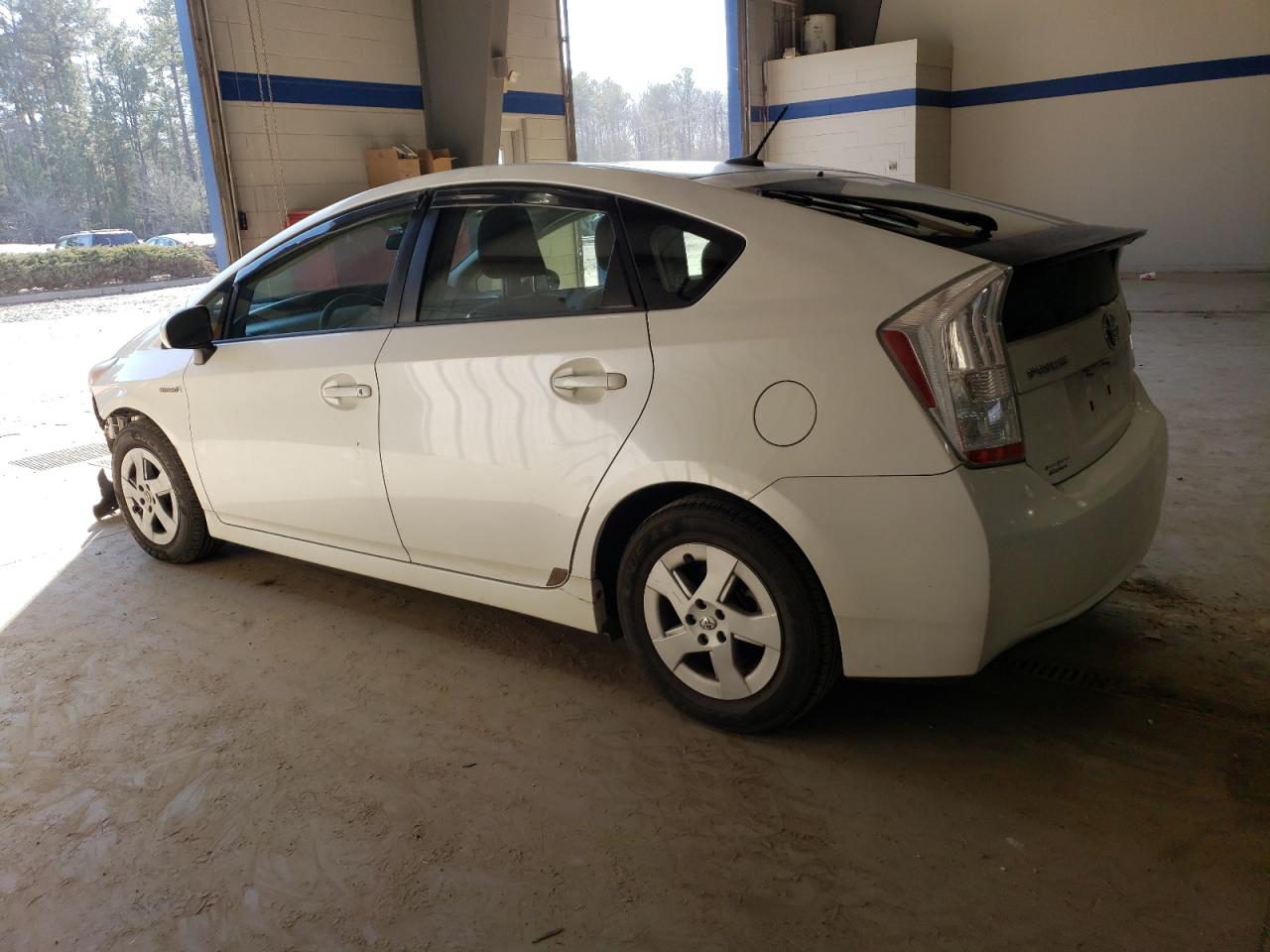 2010 Toyota Prius - Image 2