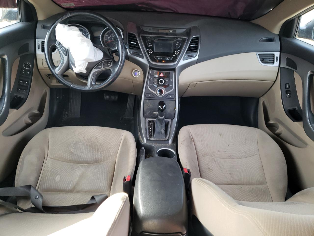 2016 Hyundai Elantra - Image 8