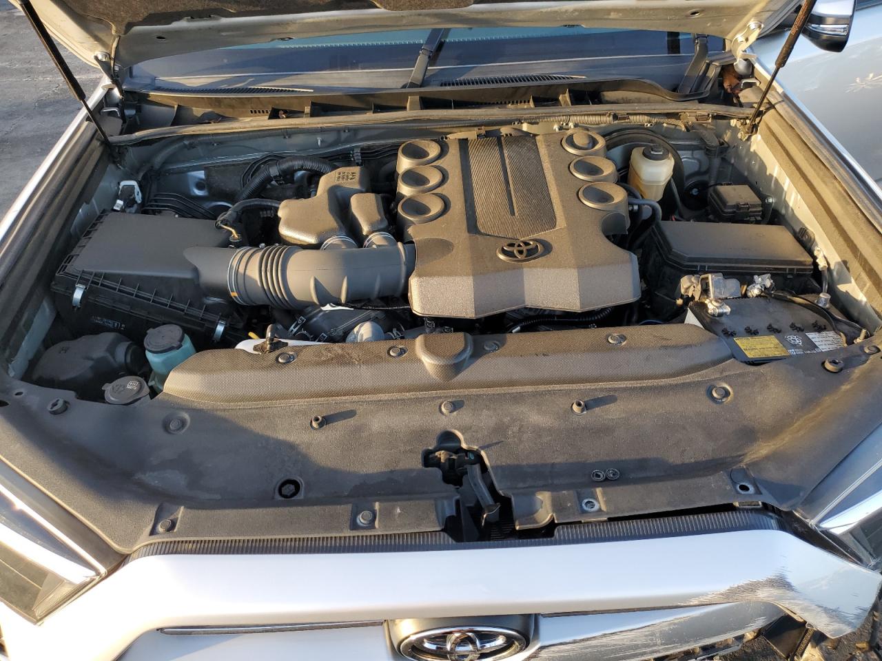 2021 Toyota 4Runner - Image 13