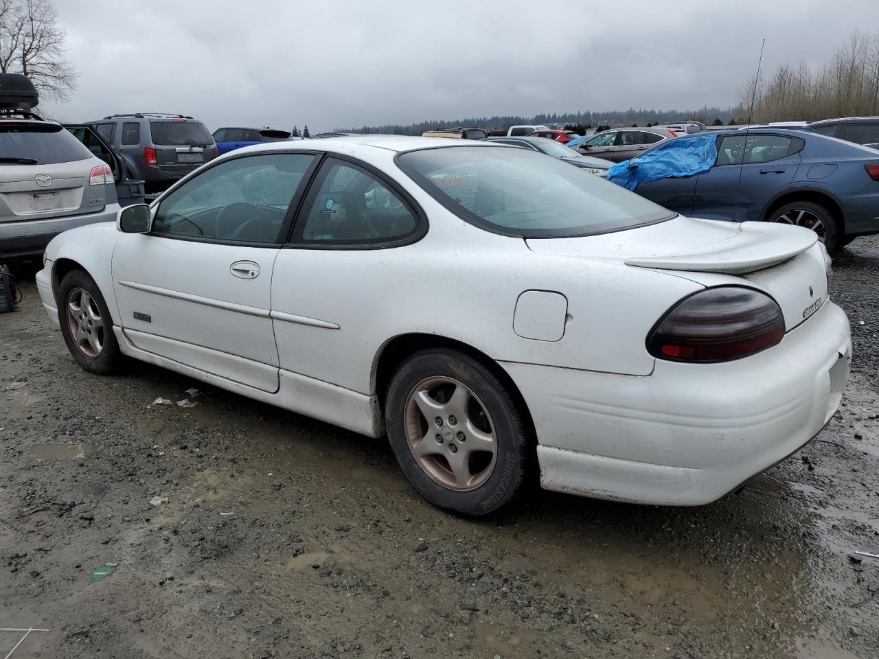 1997 Pontiac Grand Prix - Image 2