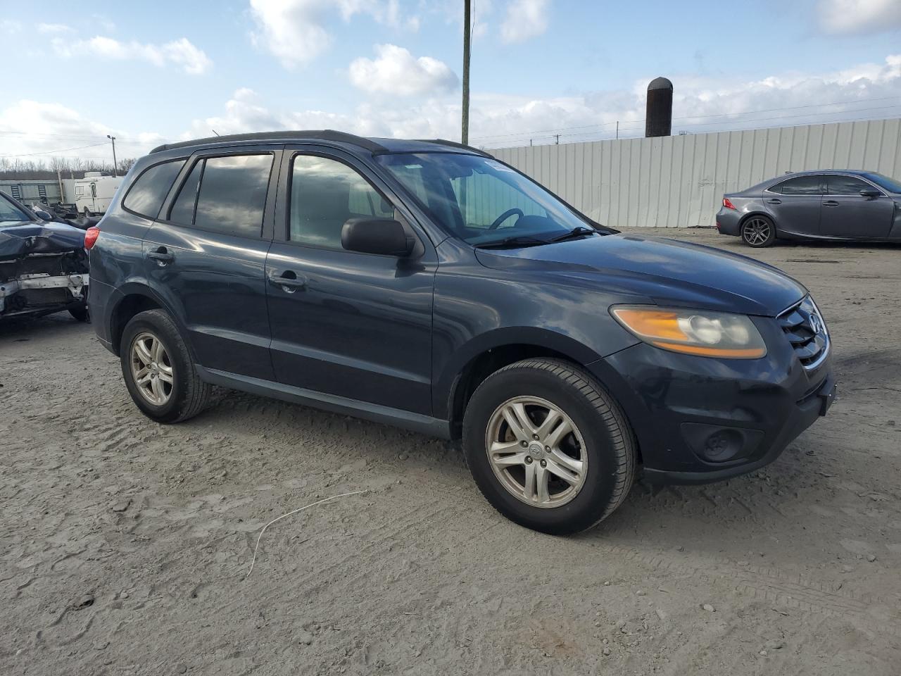 2011 Hyundai Santa Fe - Image 4