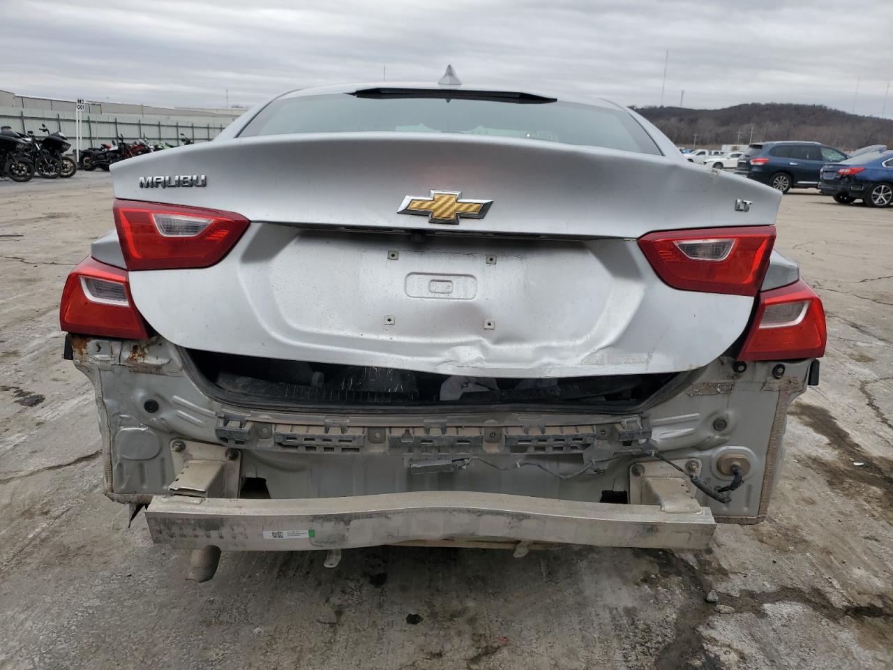 2018 Chevrolet Malibu - Image 6