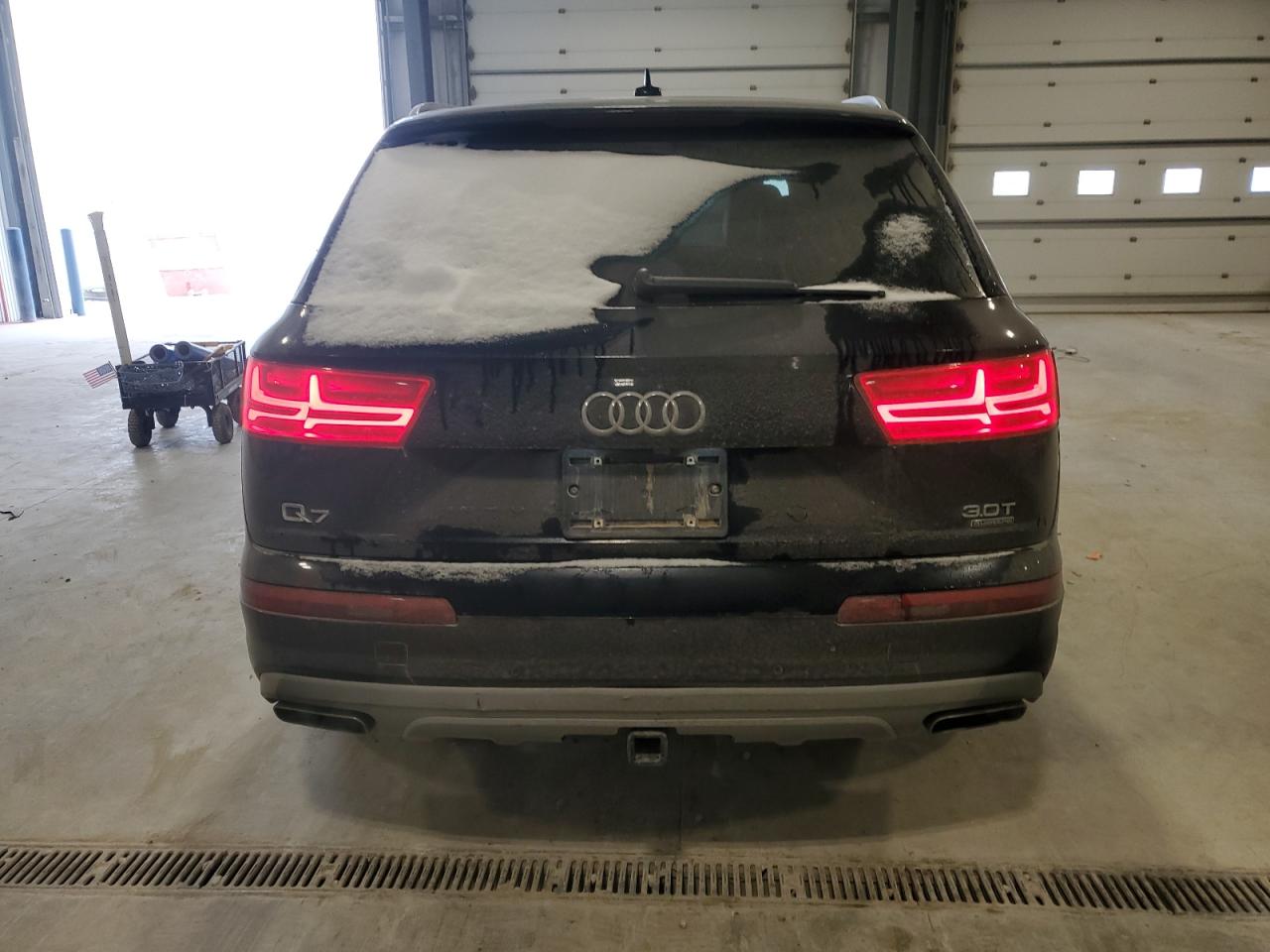 2017 Audi Q7 - Image 6
