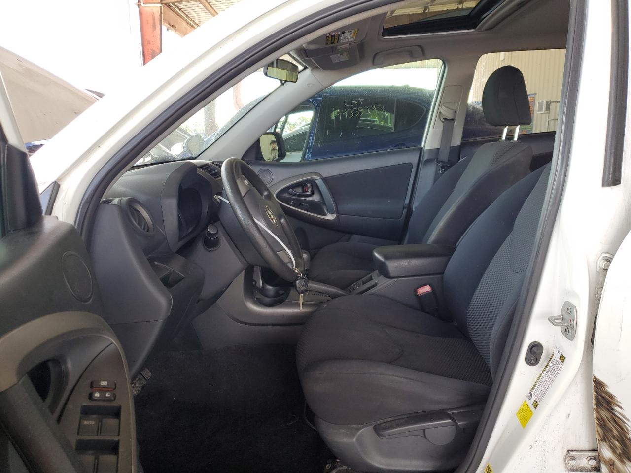2012 Toyota RAV 4 - Image 7