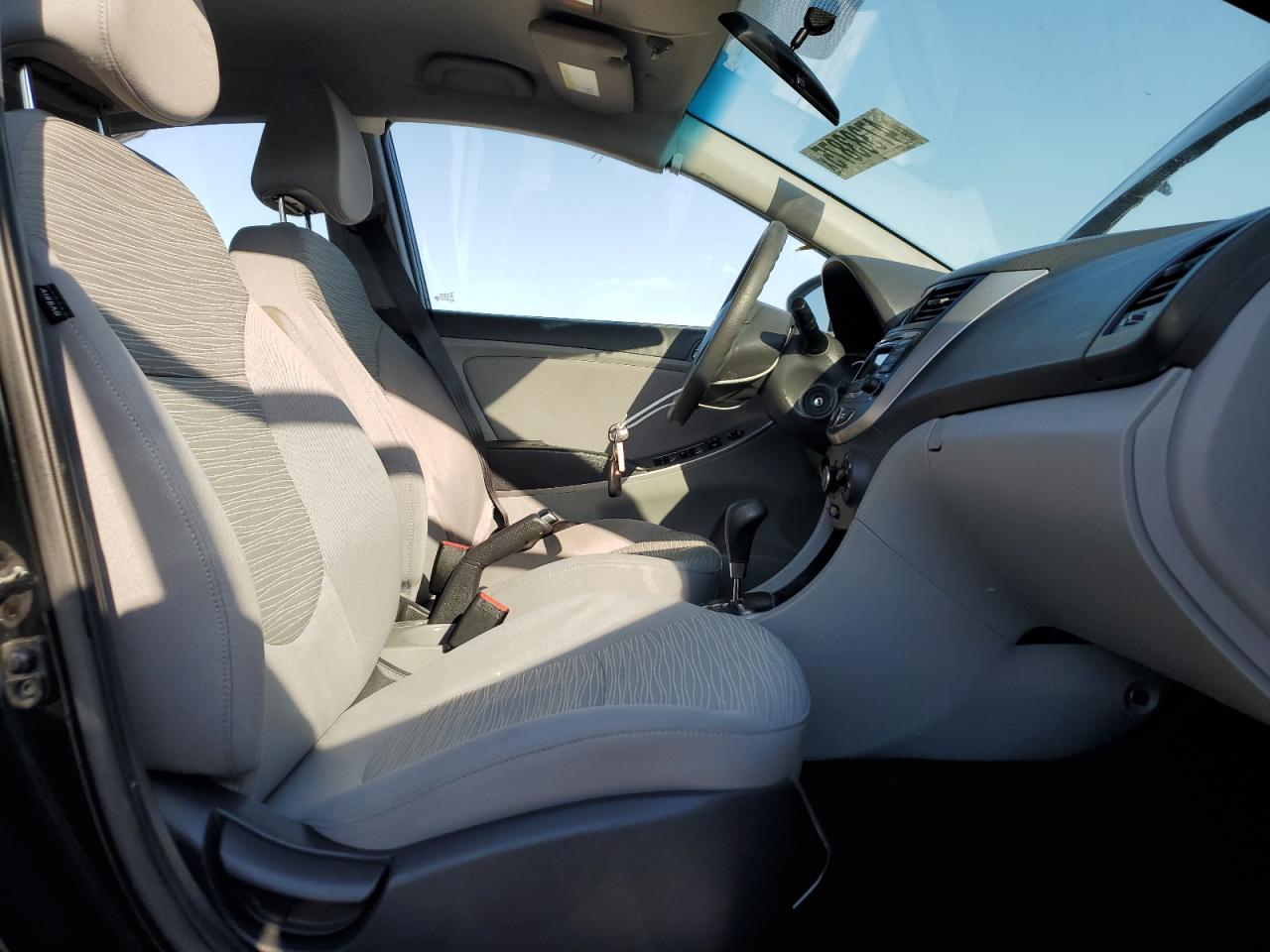 2017 Hyundai Accent - Image 7
