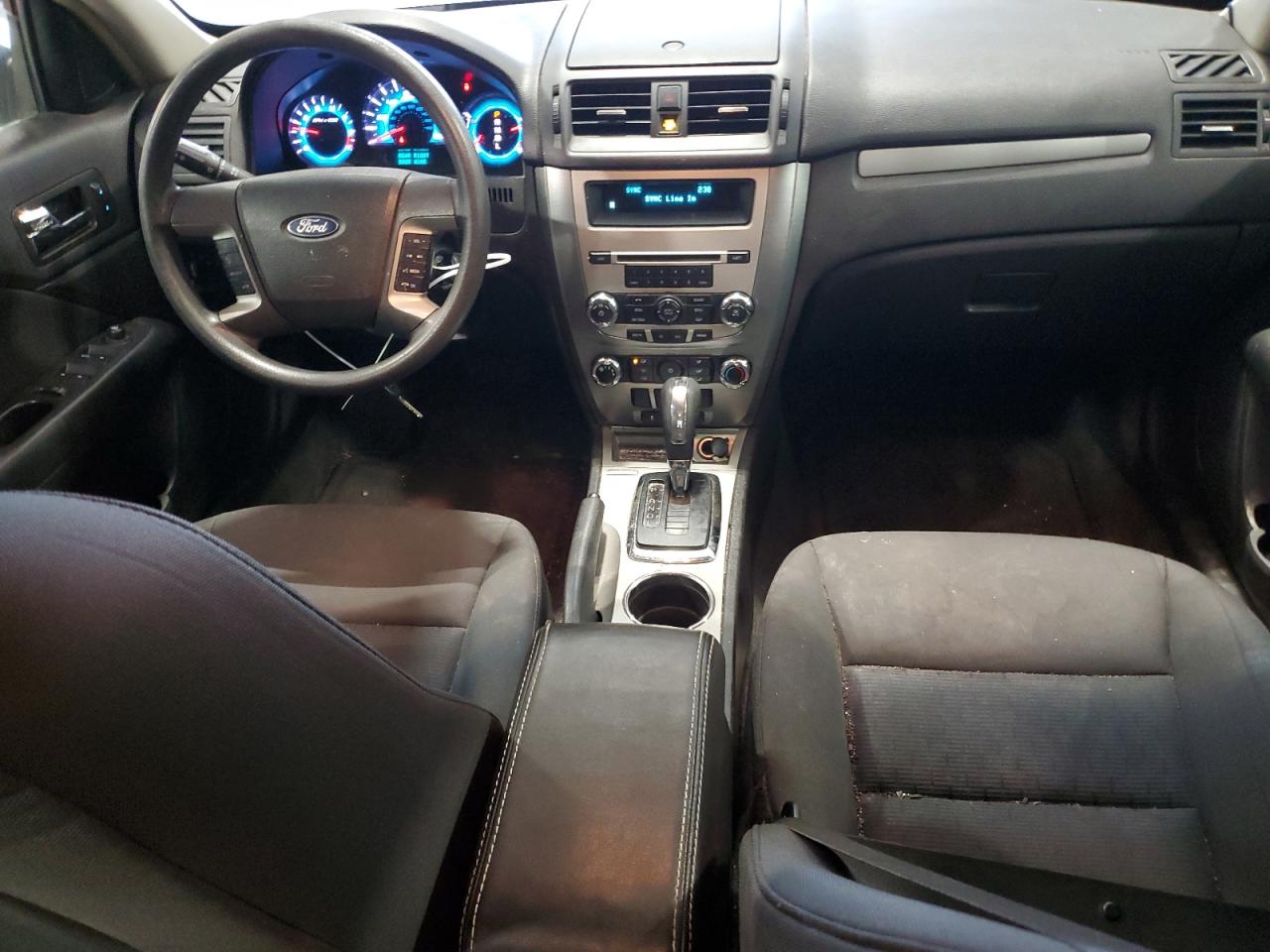 2010 Ford Fusion - Image 8