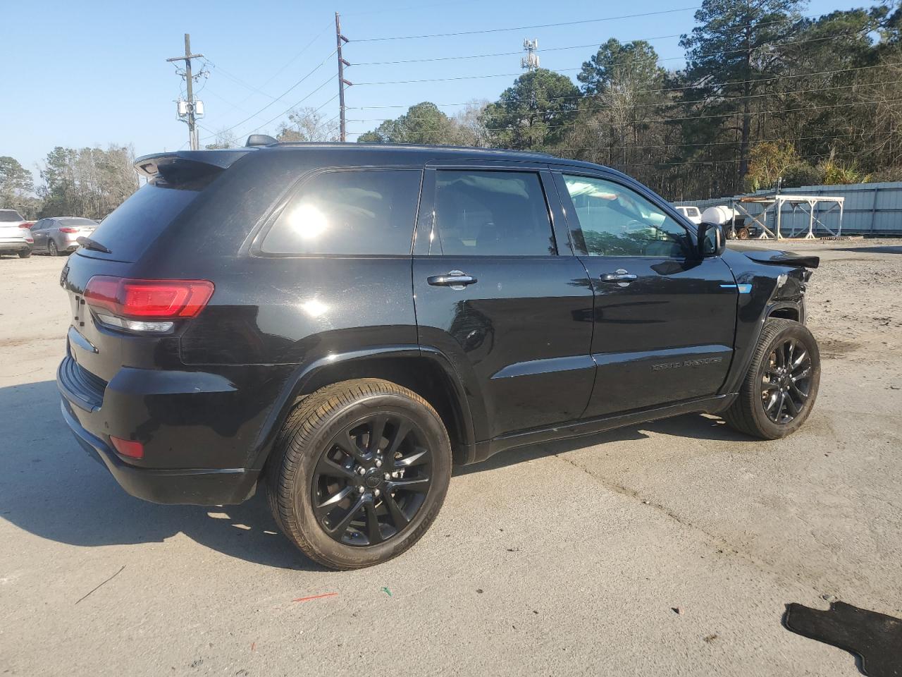 2020 Jeep Grand Cherokee - Image 3