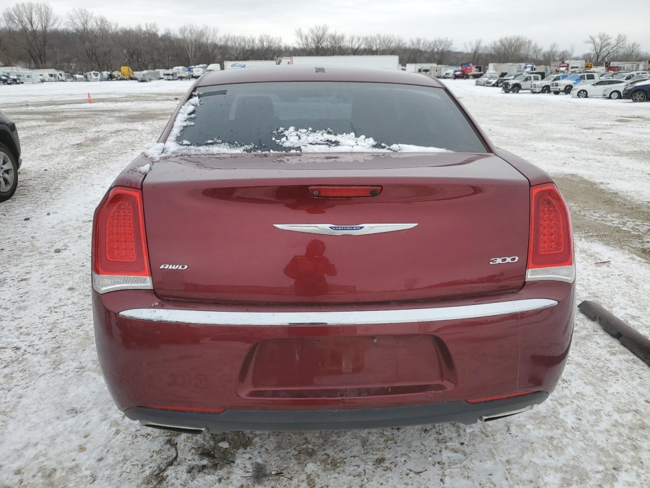 2019 Chrysler 300 - Image 6