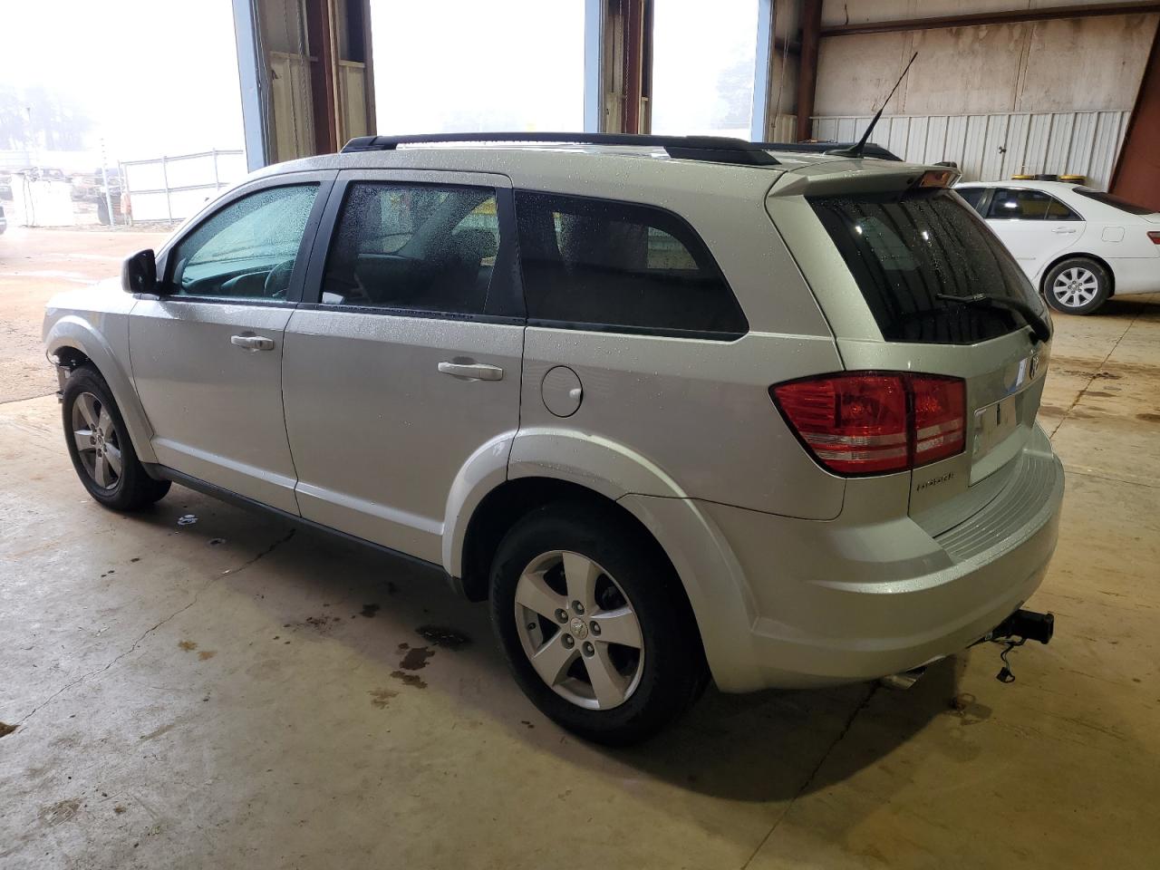 2010 Dodge Journey - Image 2