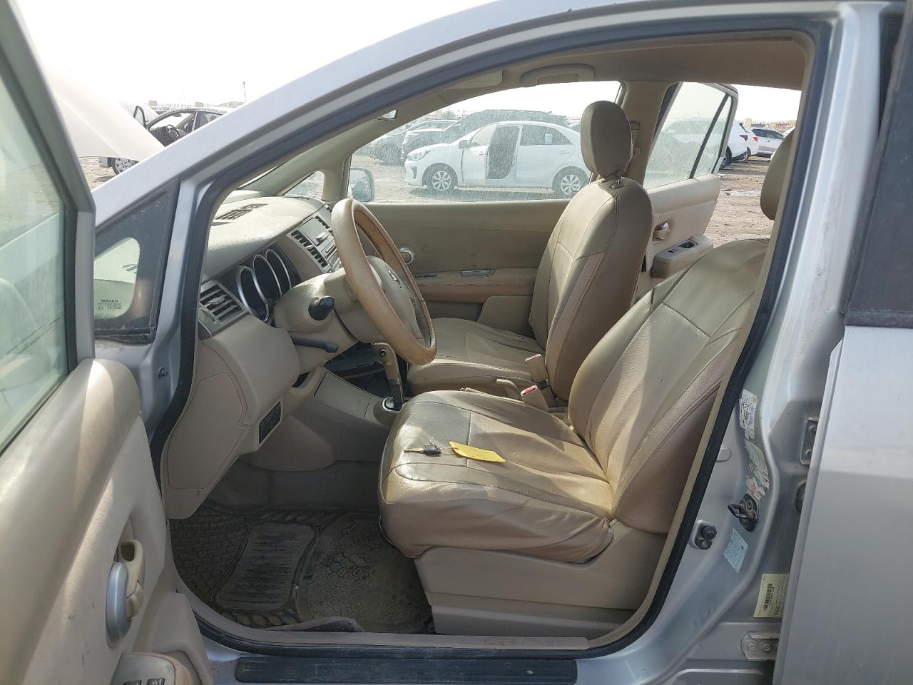 3N1BC1A62BL353776 - 2011 Nissan Tiida - #46769385