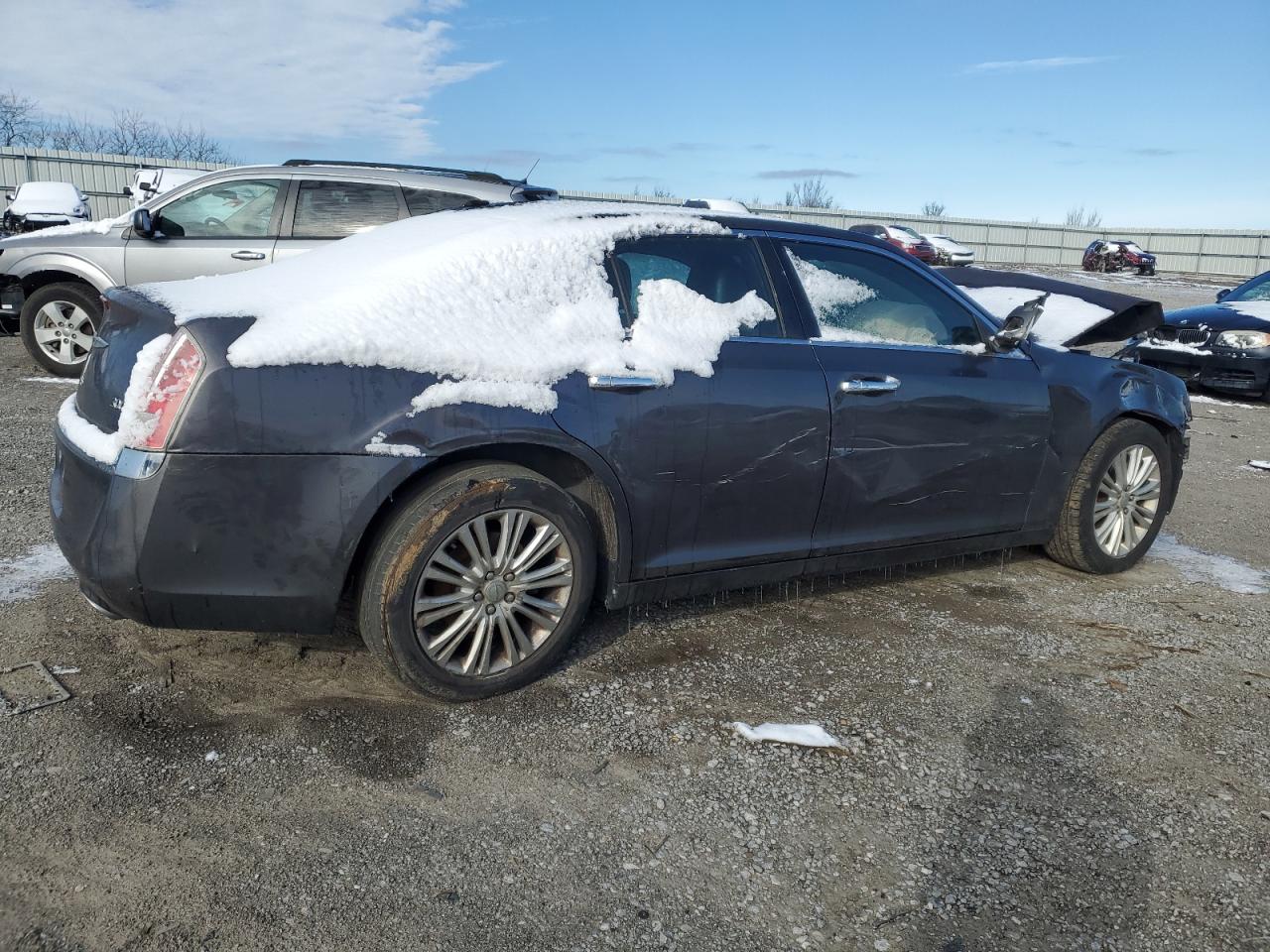 2014 Chrysler 300 - Image 3