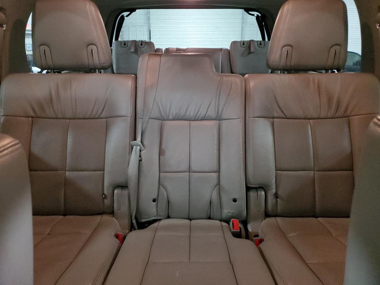 2013 Lincoln Navigator - Image 10