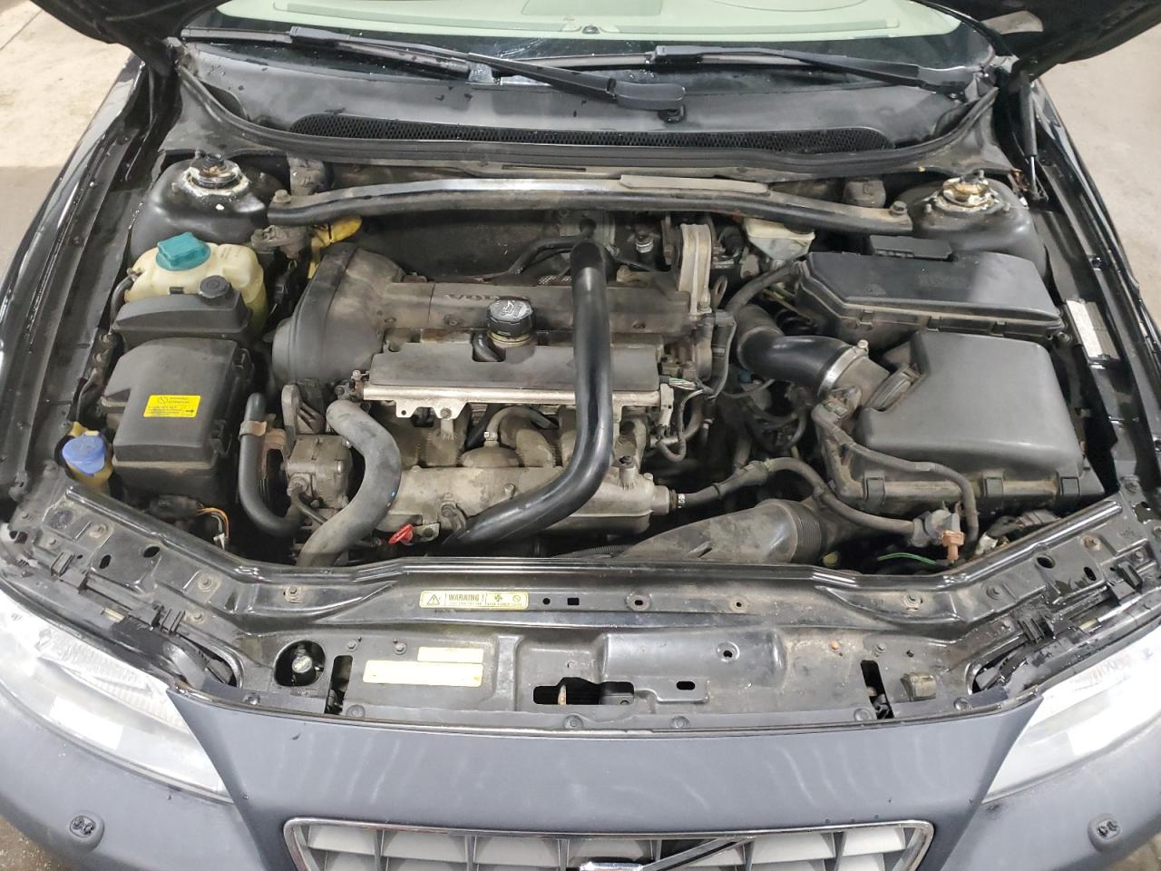 2005 Volvo XC70 - Image 11