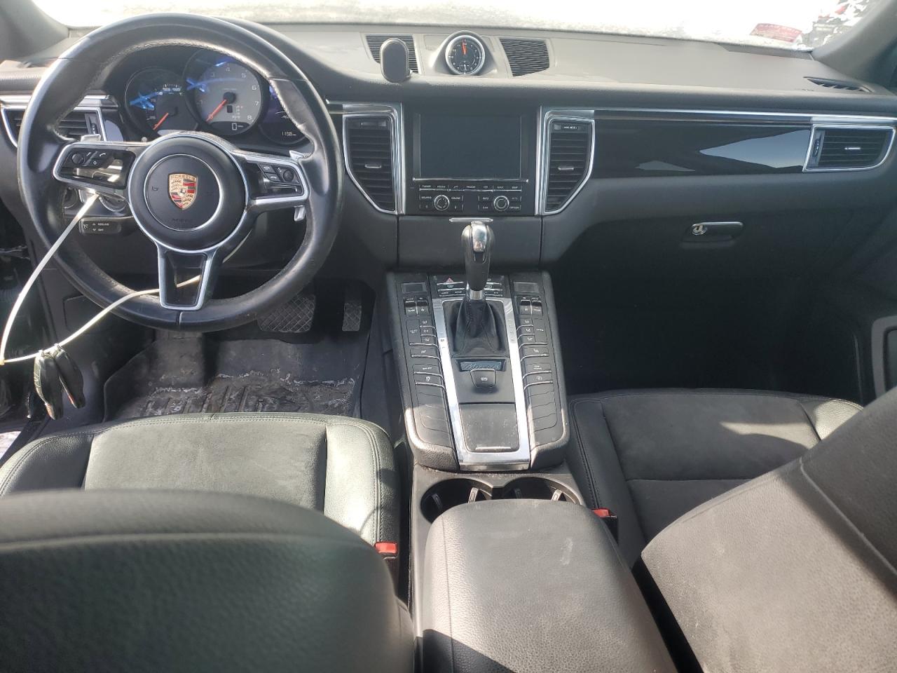 2016 Porsche Macan - Image 8