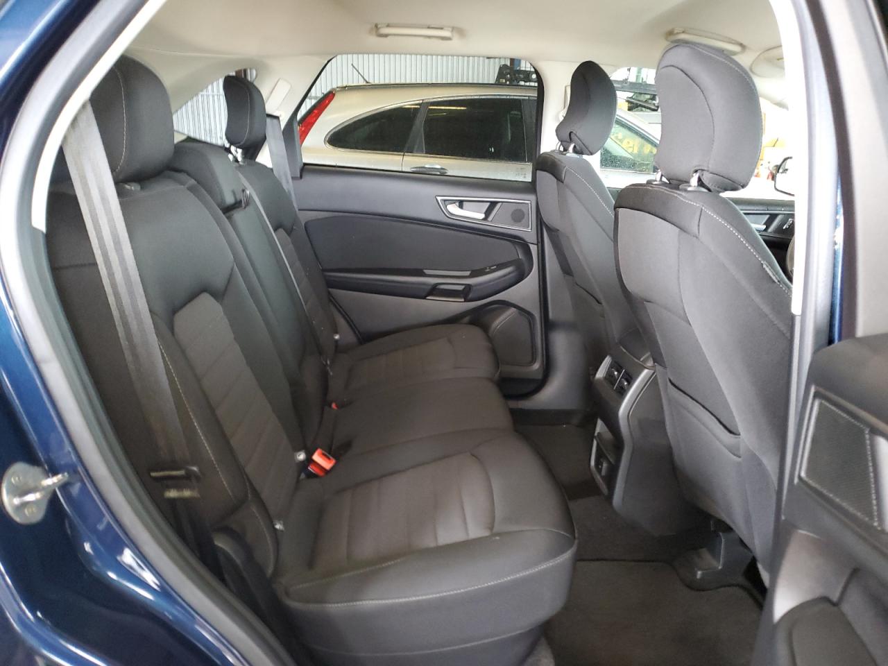 2017 Ford Edge - Image 11