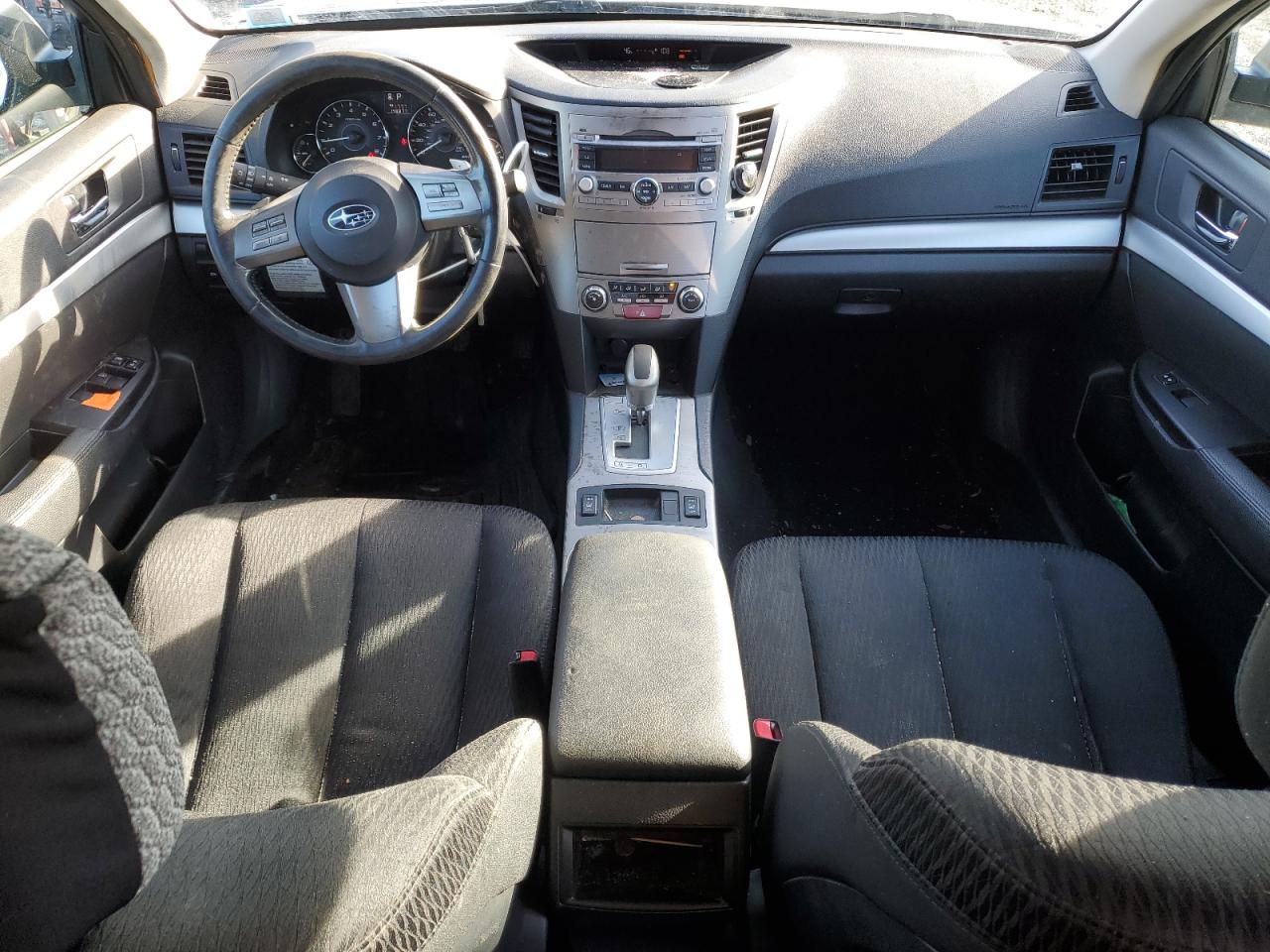 2011 Subaru Outback - Image 8