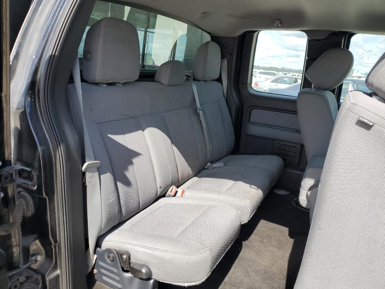 2013 Ford F-150 - Image 10