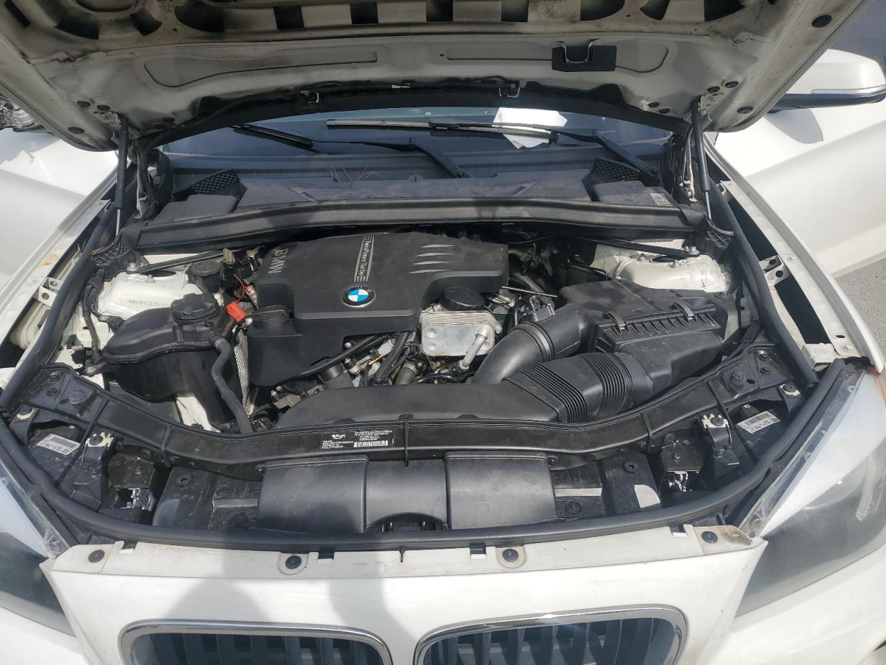 2014 BMW X1 - Image 12