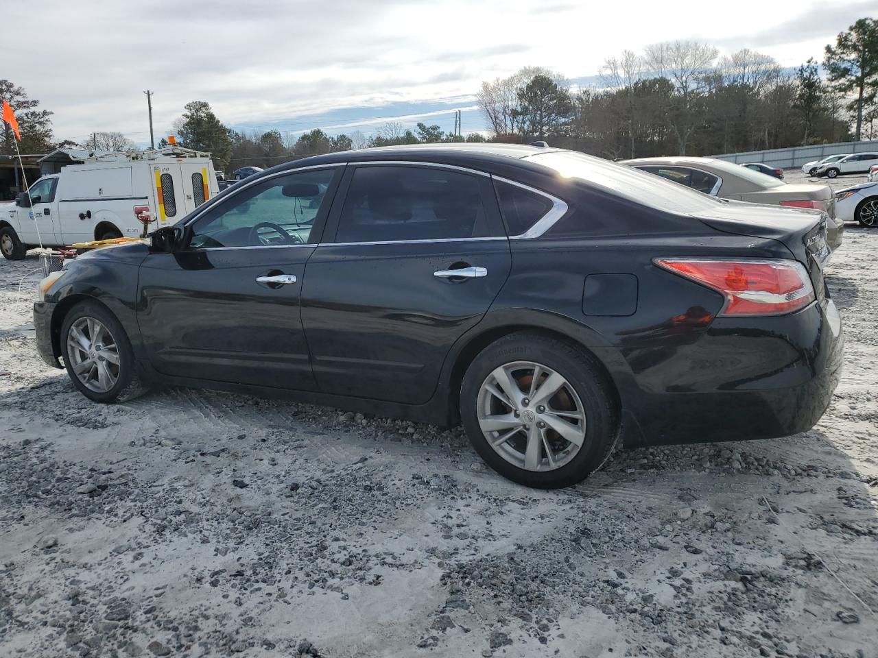 2015 Nissan Altima - Image 2