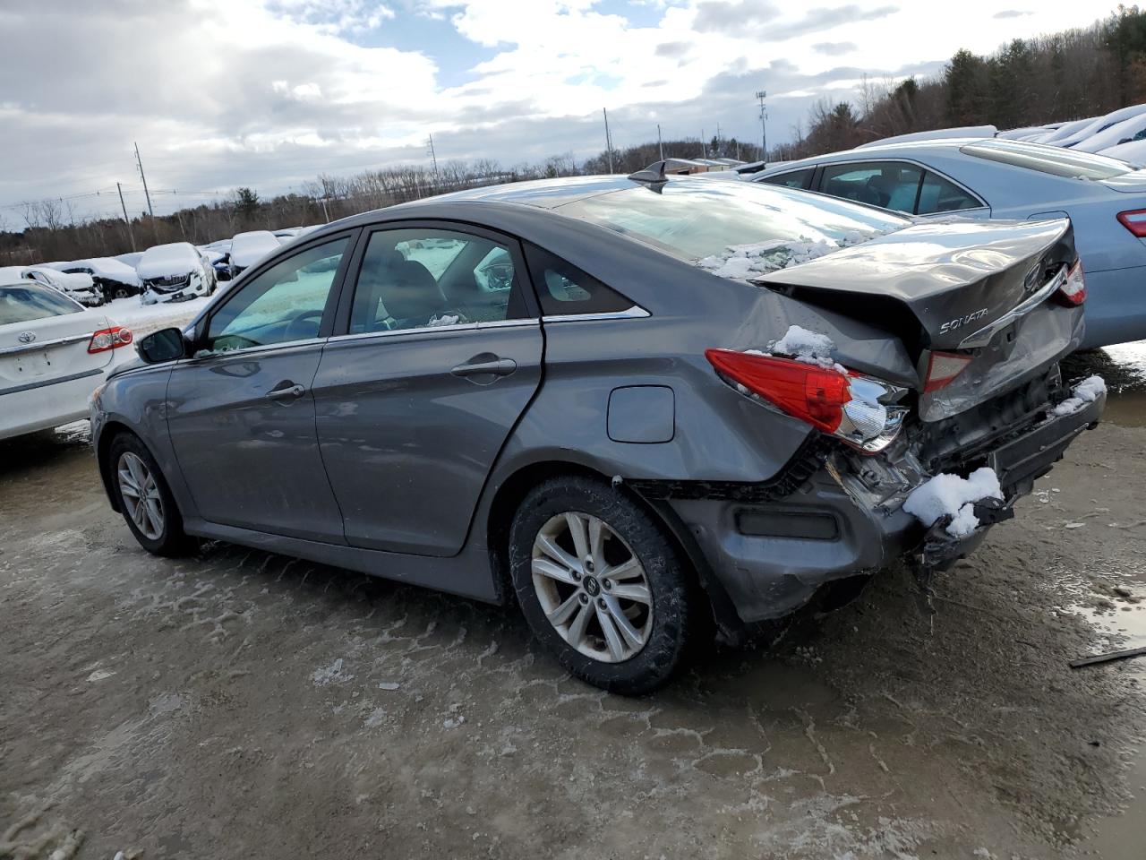 2014 Hyundai Sonata - Image 2