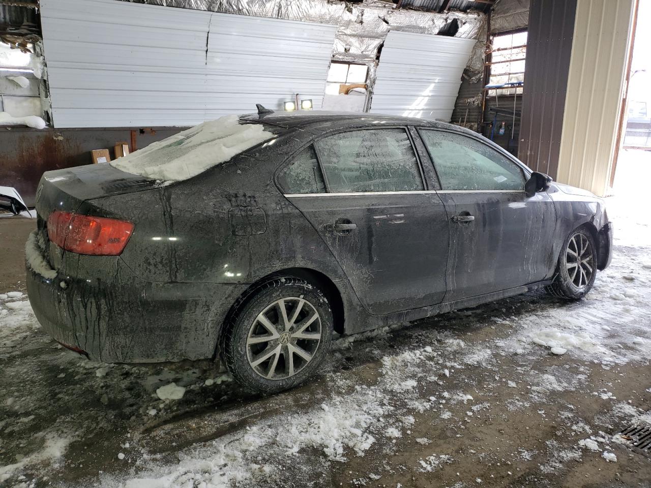 2014 Volkswagen Jetta - Image 3