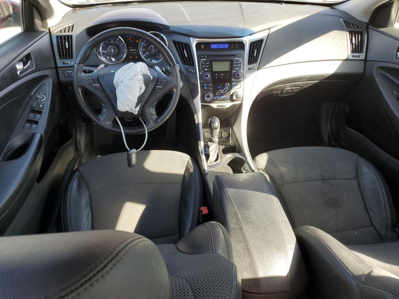 2011 Hyundai Sonata - Image 8