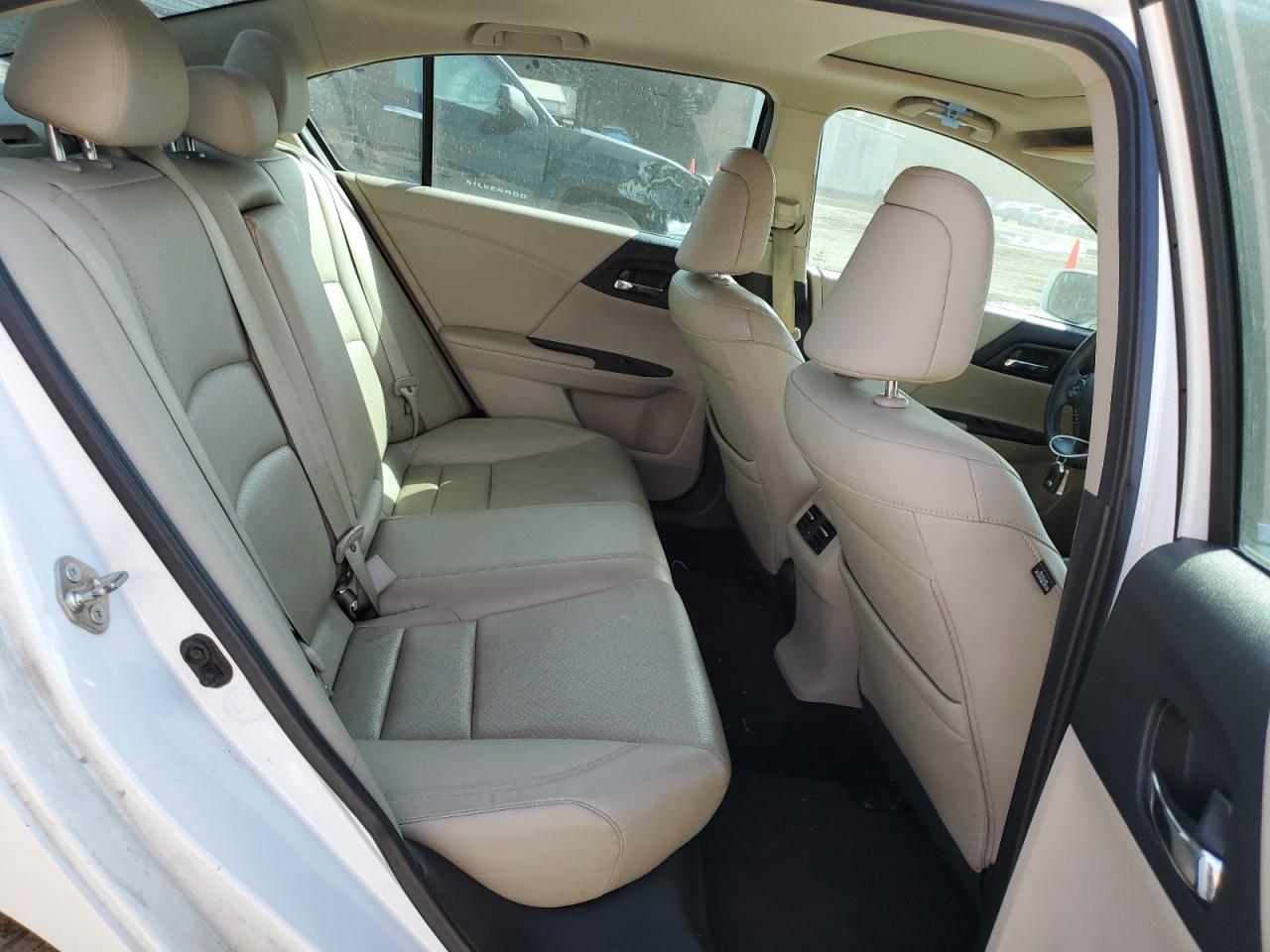 2015 Honda Accord - Image 10