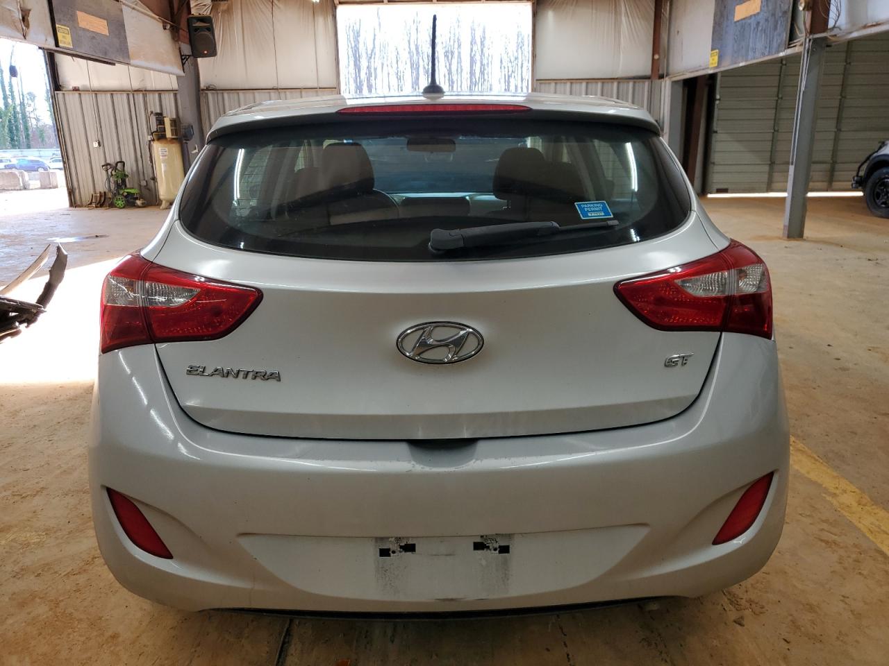 2017 Hyundai Elantra - Image 6