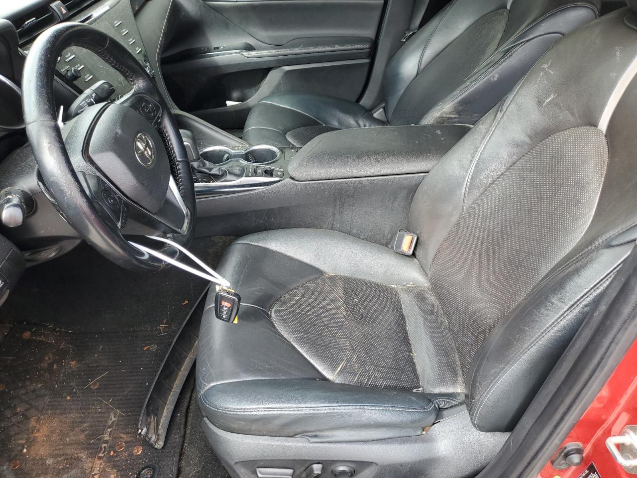 2019 Toyota Camry - Image 7